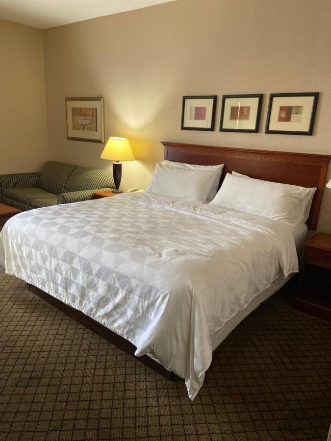 Holiday Inn Dayton/Fairborn I-675 By Ihg Exterior foto